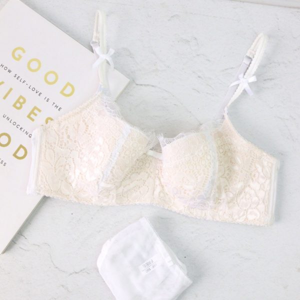 ست سوتین و شورت کد ۹۷۸